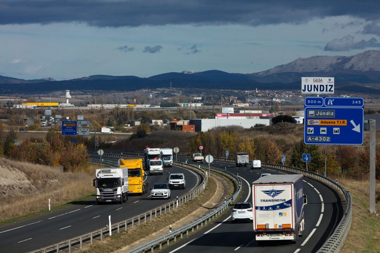 Access to the Jundiz Business Park and CTVi